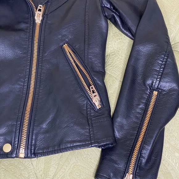 Blank NYC Vegan Moto Jacket Looks New Size XS Gold Tone Hardware Retail $125 - Picture 10 of 14
